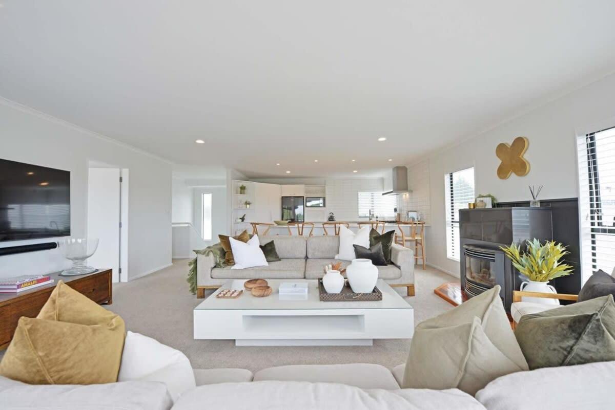 Escape To High End Comforts On Riverton Villa Mount Maunganui Exterior photo